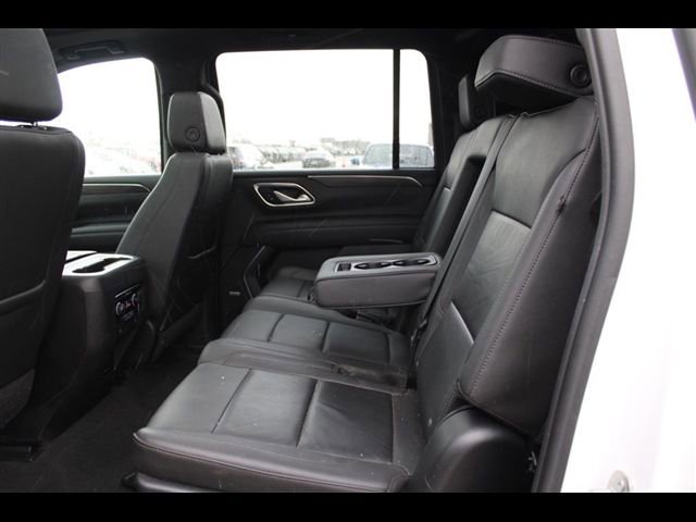 Used 2021 Chevrolet Suburban LT AWD/4WD image 25
