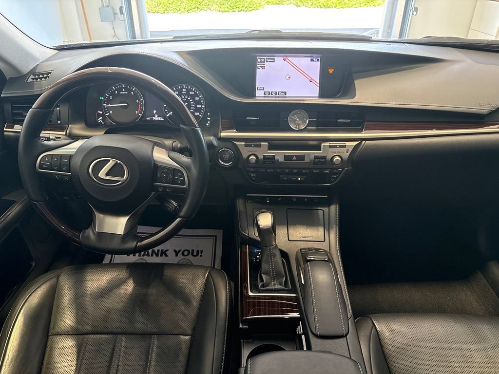 Used 2016 Lexus ES 350 w/ Luxury Package w/Wood Trim FWD image 23