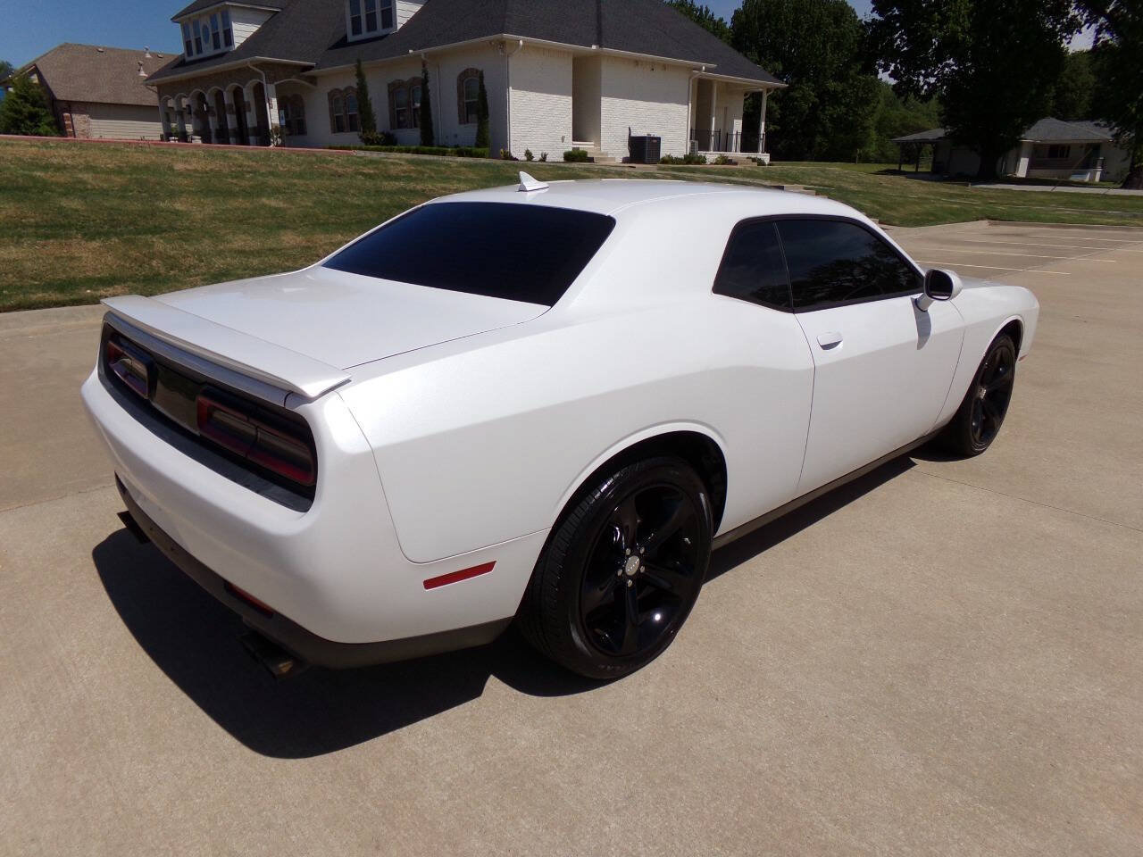 Used 2015 Dodge Challenger R/T w/ Quick Order Package 22B R/T RWD image 21