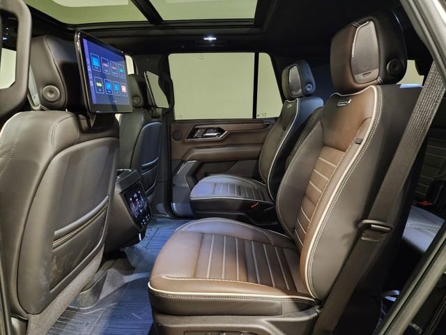 Certified 2025 GMC Yukon Denali Ultimate AWD/4WD image 14