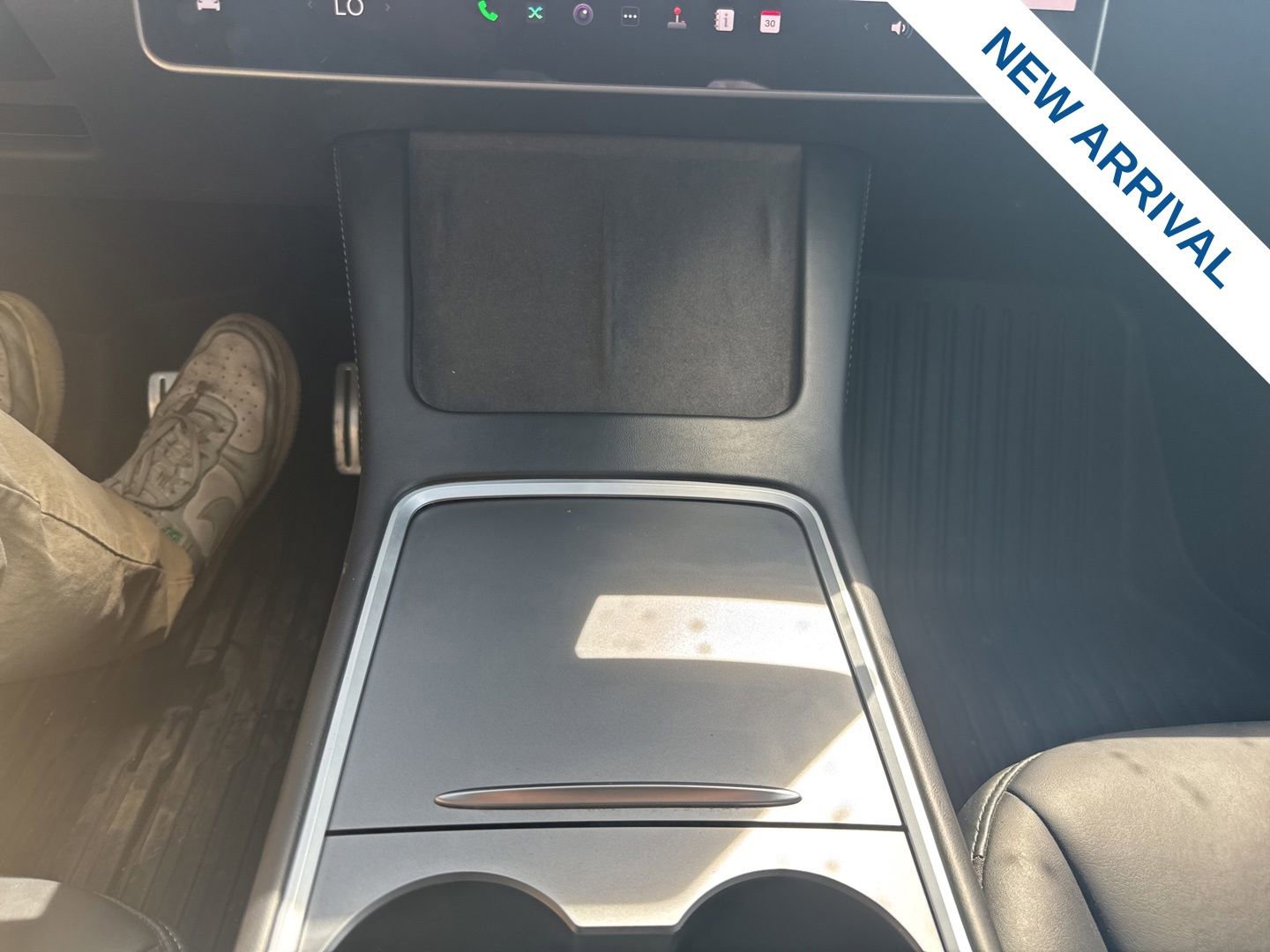 Used 2024 Tesla Model Y Performance image 22