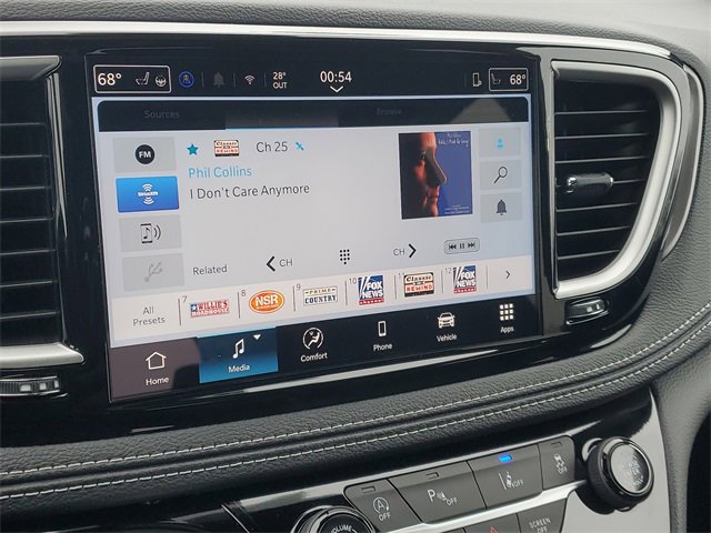 New 2026 Chrysler Pacifica Select image 24