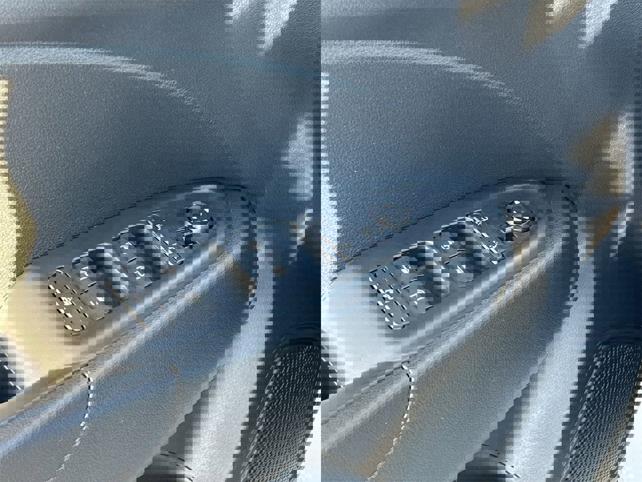 New 2026 Hyundai Venue SE image 20