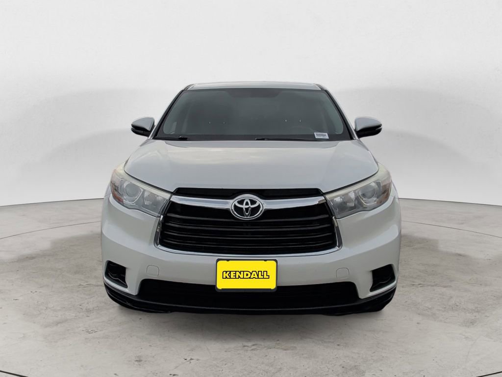 Used 2015 Toyota Highlander LE AWD/4WD image 8