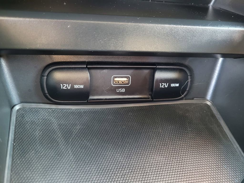 Used 2025 Kia Soul LX w/ LX Technology Package image 19