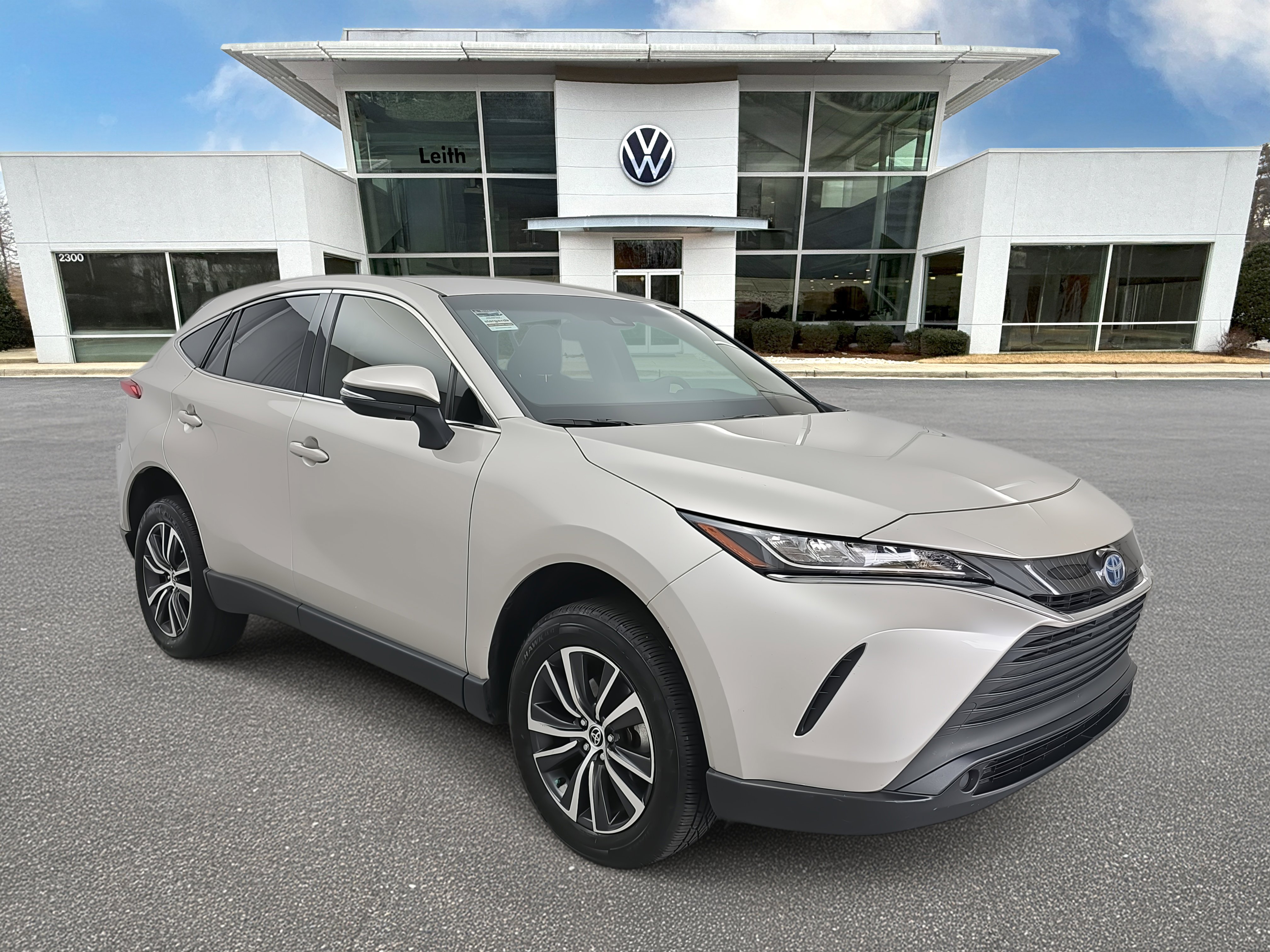 Used 2022 Toyota Venza LE