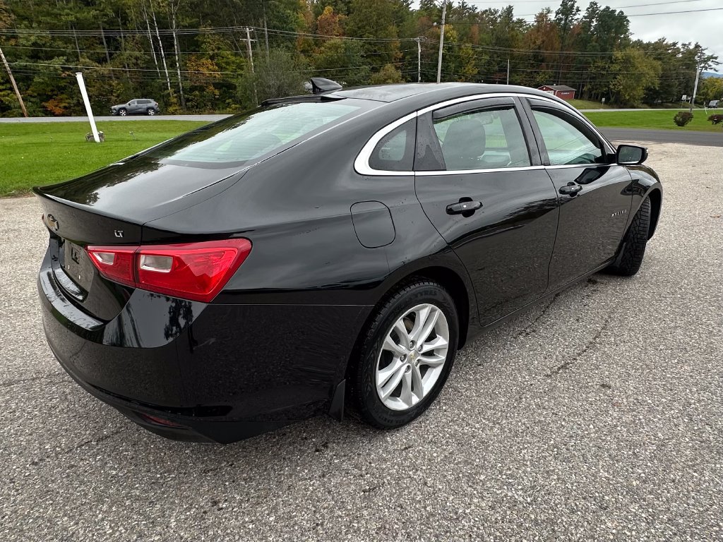 Used 2017 Chevrolet Malibu LT FWD image 5