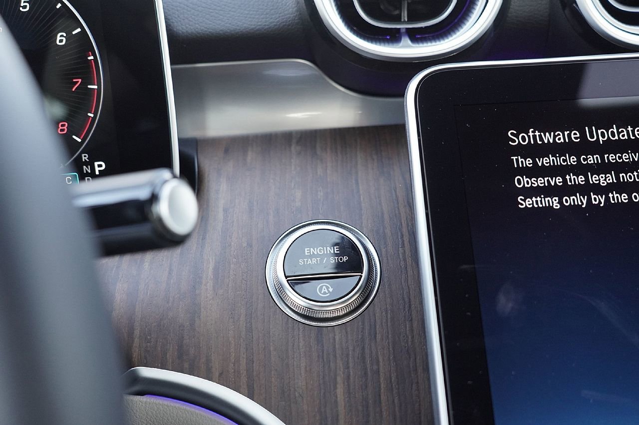 New 2025 Mercedes-Benz C 300 Sedan image 25