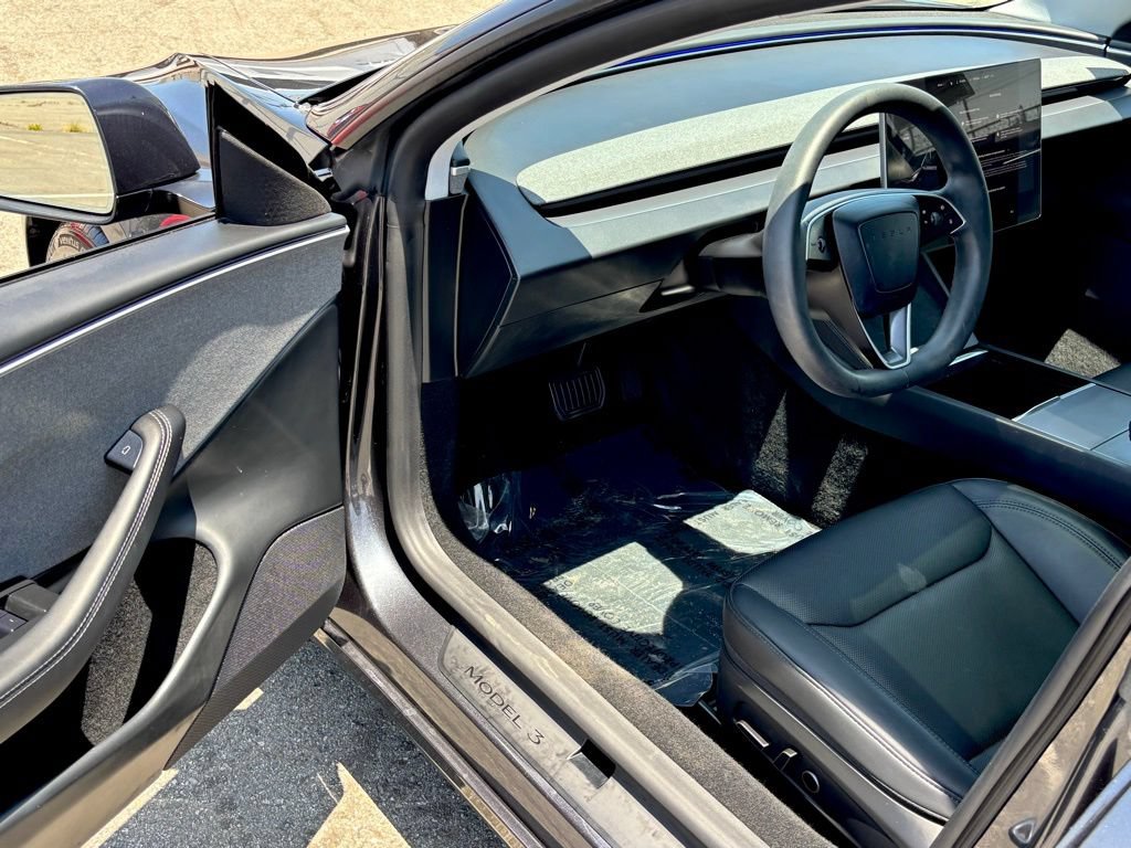 Used 2025 Tesla Model 3 Long Range RWD image 16