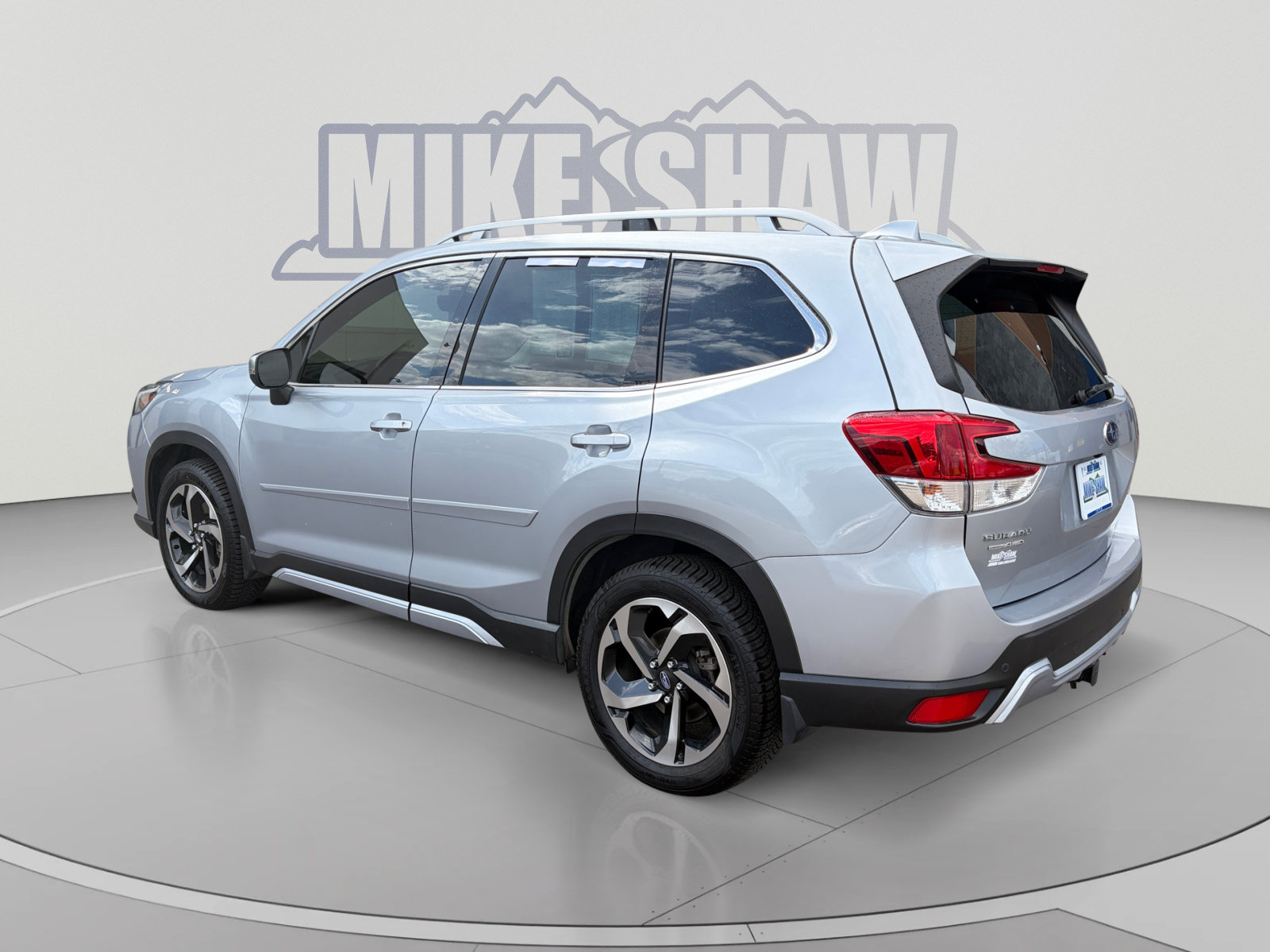 Certified 2023 Subaru Forester Touring AWD/4WD image 3