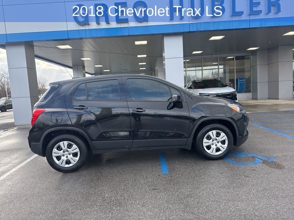 Used 2018 Chevrolet Trax LS image 2