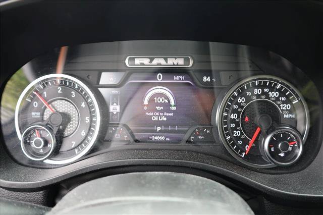Used 2025 RAM 1500 Laramie AWD/4WD image 13