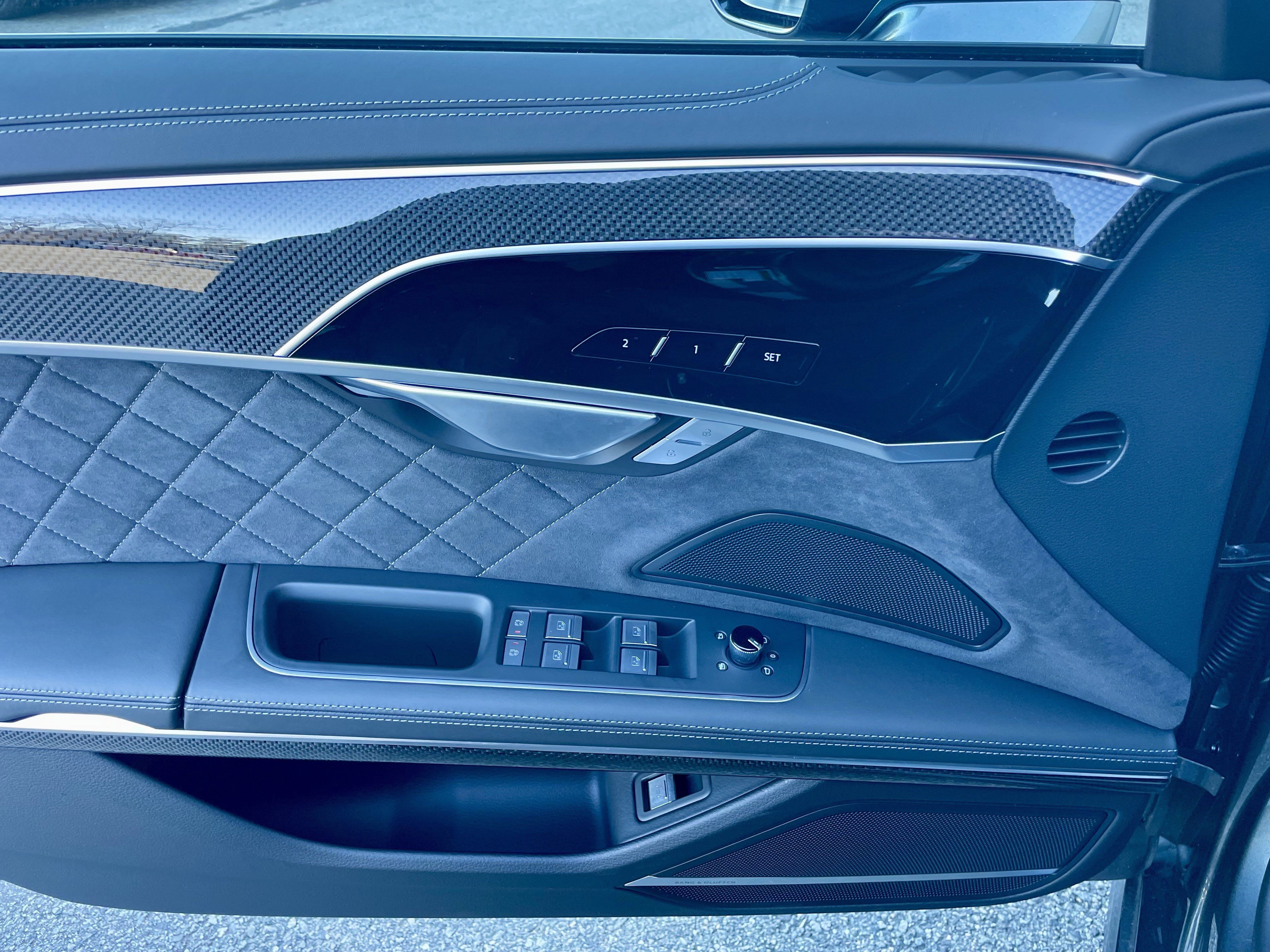 Used 2025 Audi S8 image 12