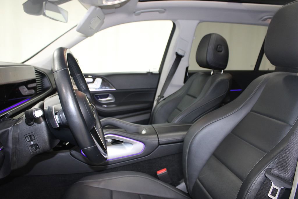 Used 2024 Mercedes-Benz GLS 450 4MATIC image 16