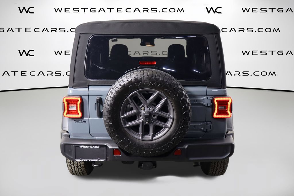 Used 2024 Jeep Wrangler Sport AWD/4WD image 4
