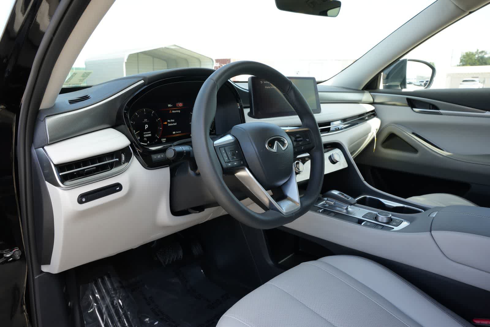 Certified 2027 INFINITI QX60 Pure w/ Cargo Package FWD image 16