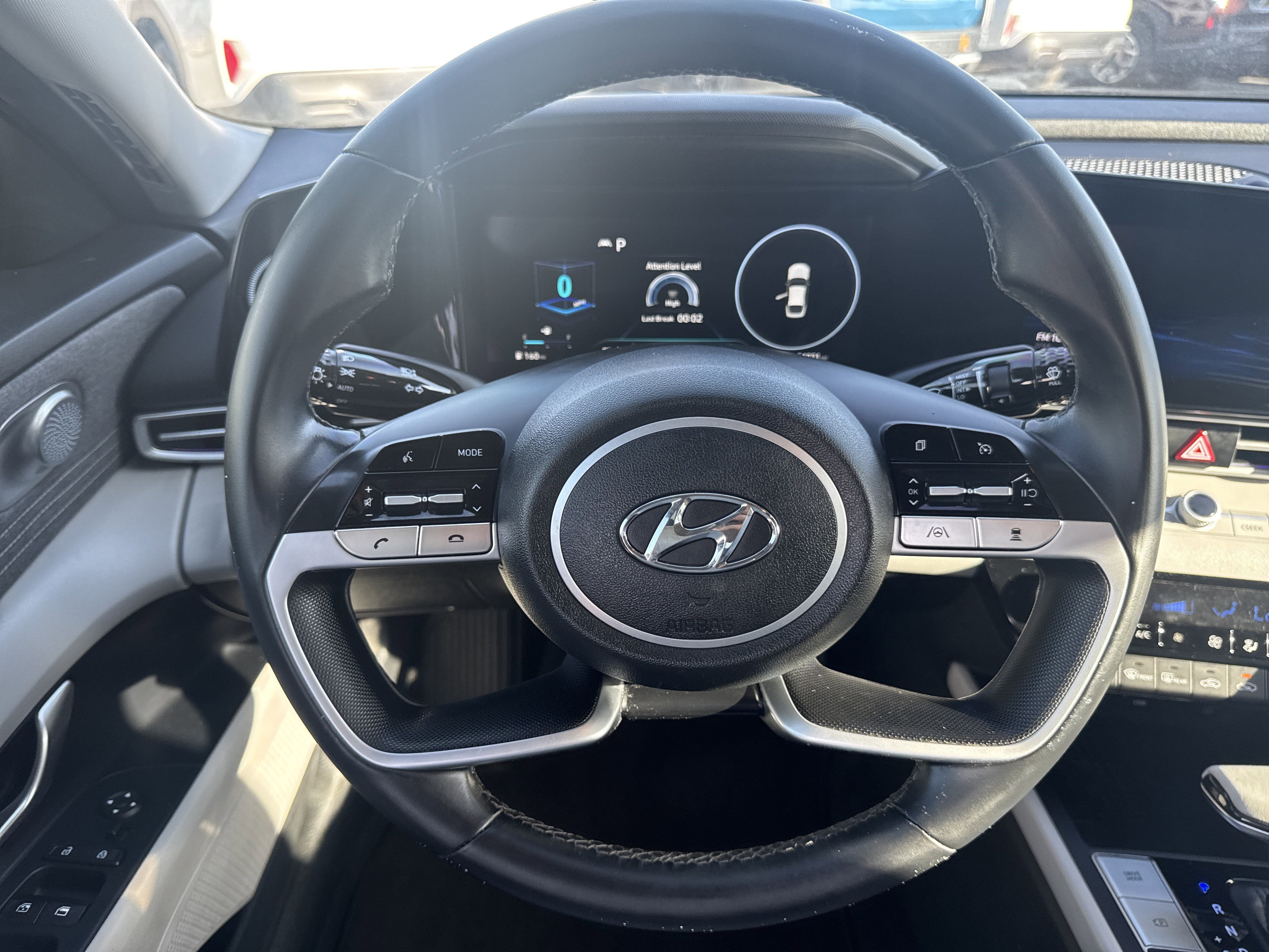 Used 2021 Hyundai Elantra Limited image 12