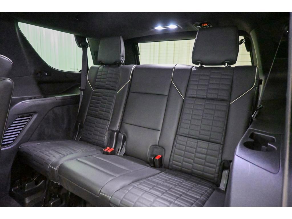 Used 2022 Cadillac Escalade Sport Platinum w/ Heavy-Duty Trailer Package image 29