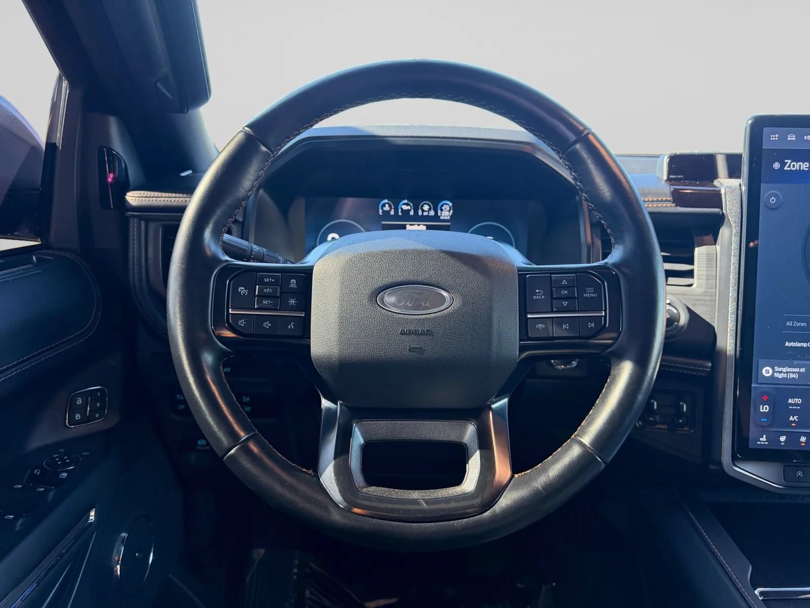 Used 2023 Ford Expedition Platinum AWD/4WD image 20