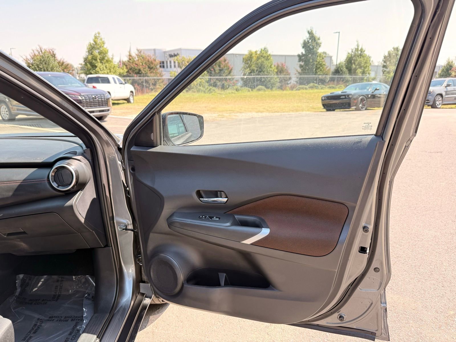 Used 2024 Nissan Kicks SR image 18