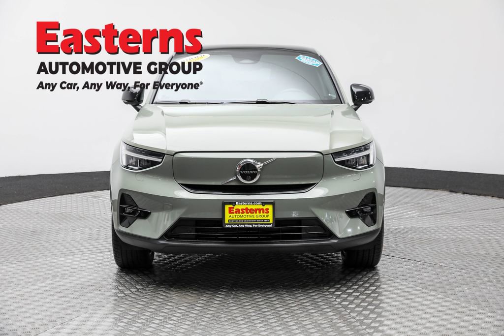 Used 2023 Volvo C40 P8 Recharge Plus w/ Climate Package image 2