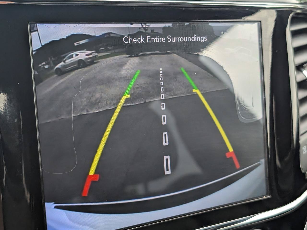 Used 2020 Jeep Grand Cherokee Limited AWD/4WD image 19