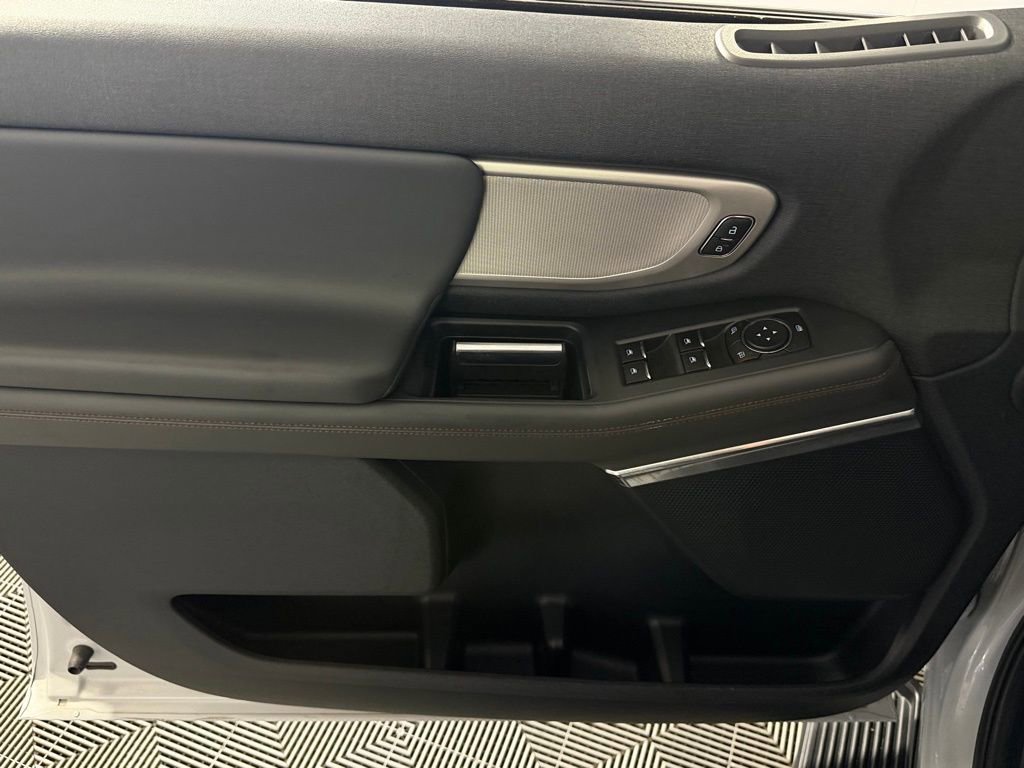 Used 2025 Ford Expedition Max Active image 23