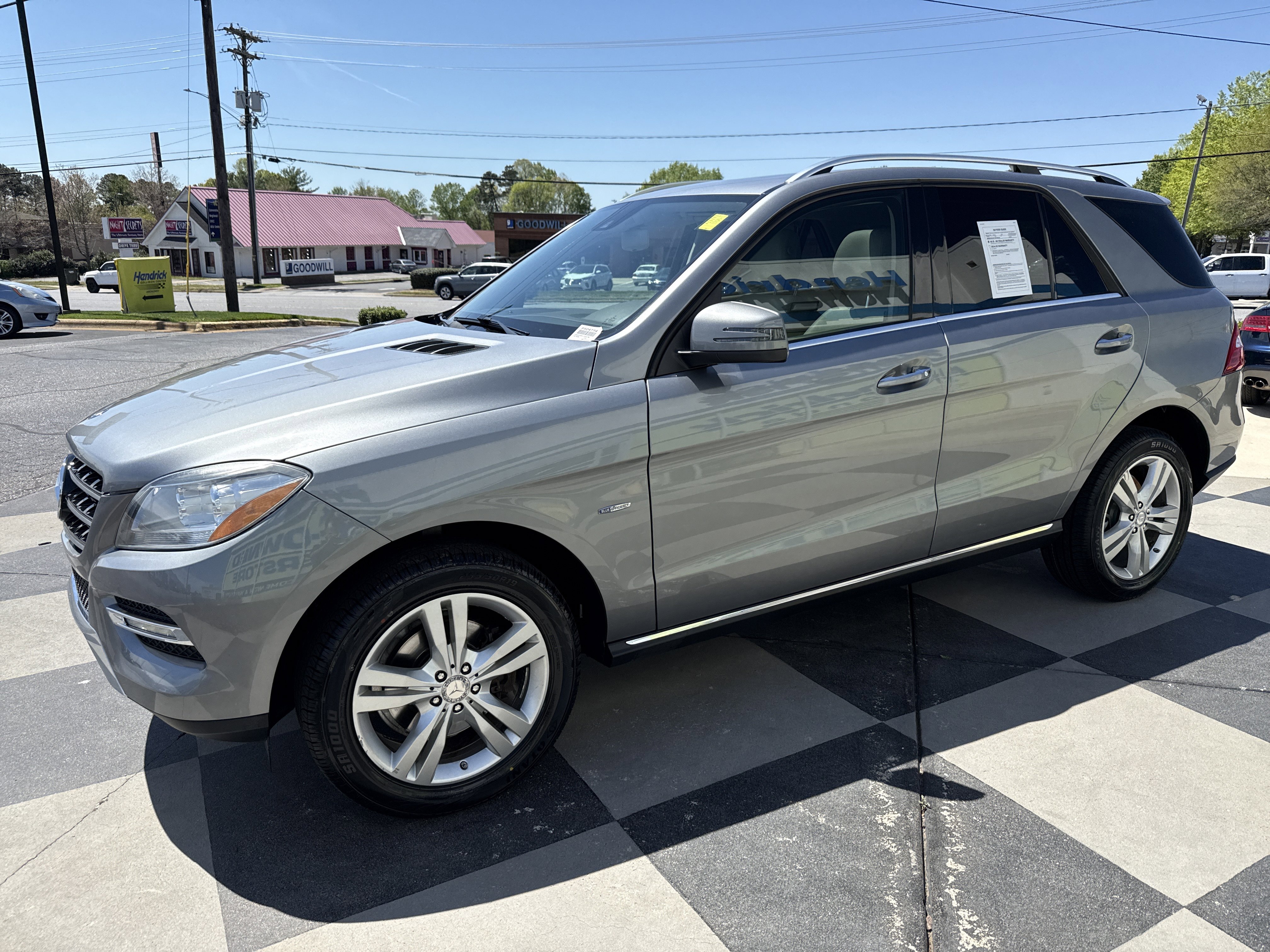 Used 2012 Mercedes-Benz ML 350 4MATIC image 5