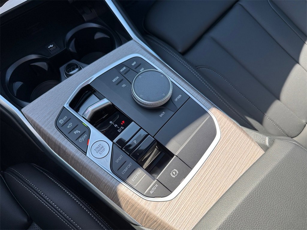 Certified 2025 BMW 330i xDrive Sedan w/ Premium Package image 26