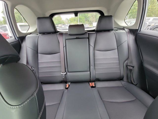Used 2019 Toyota RAV4 Limited AWD/4WD image 5