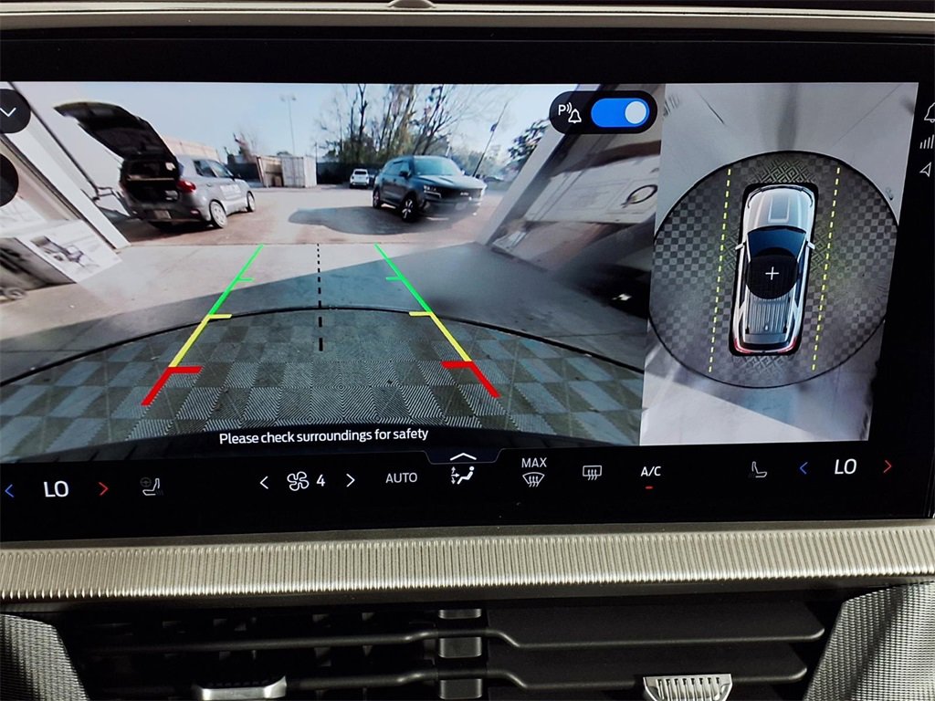 Used 2025 Ford Explorer ST image 15