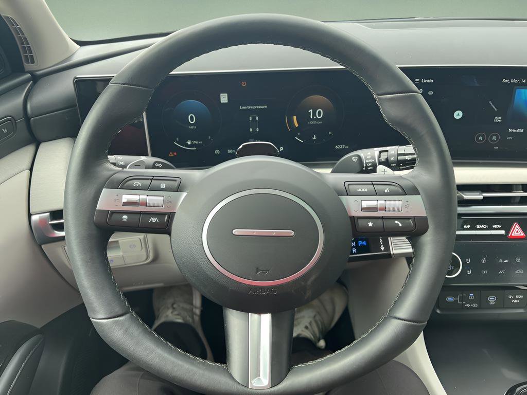 Used 2025 Hyundai Tucson Limited image 21