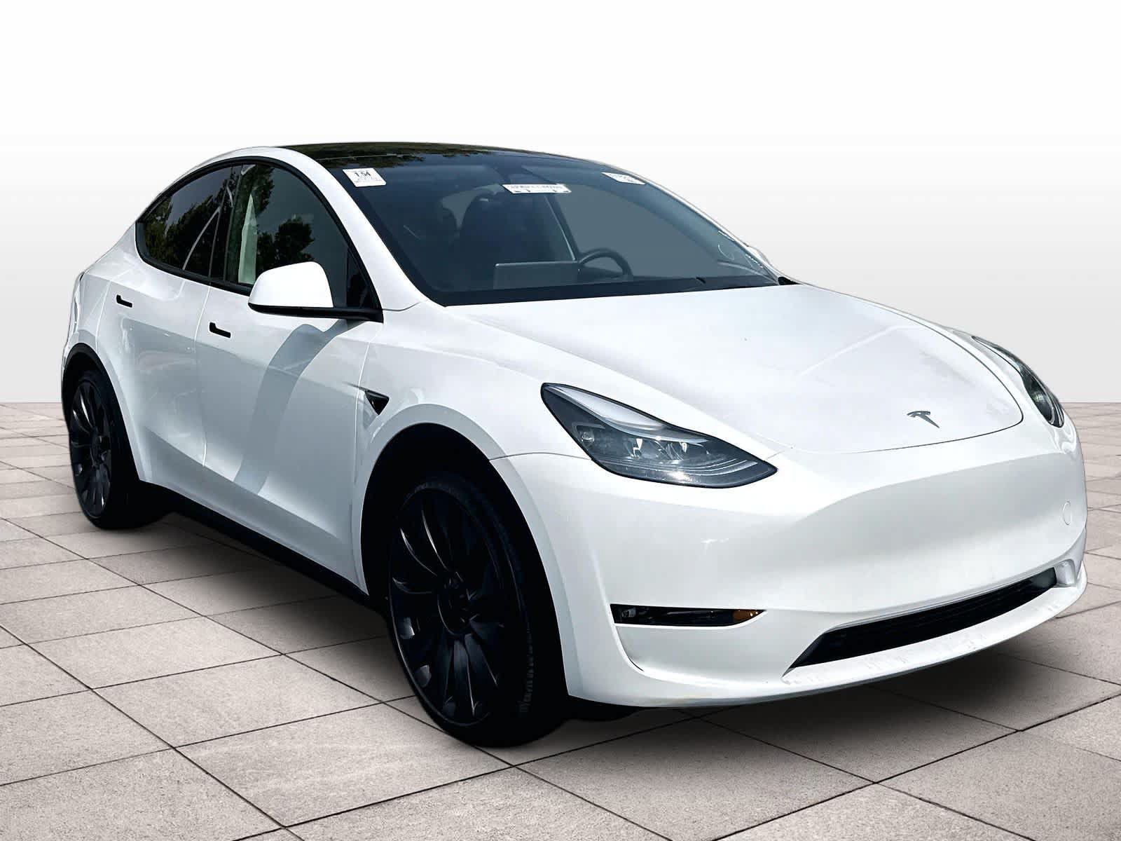 Used 2023 Tesla Model Y Performance AWD/4WD image 3