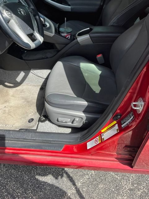 Used 2014 Toyota Prius Four w/ Solar Roof Package FWD image 5