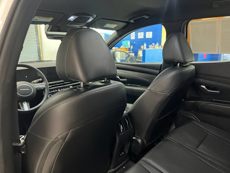 Used 2025 Hyundai Santa Cruz SEL AWD/4WD image 15