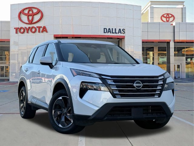 Used 2024 Nissan Rogue SV AWD/4WD image 1