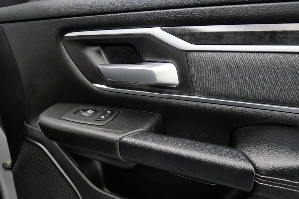 Used 2019 RAM 1500 Big Horn AWD/4WD image 17