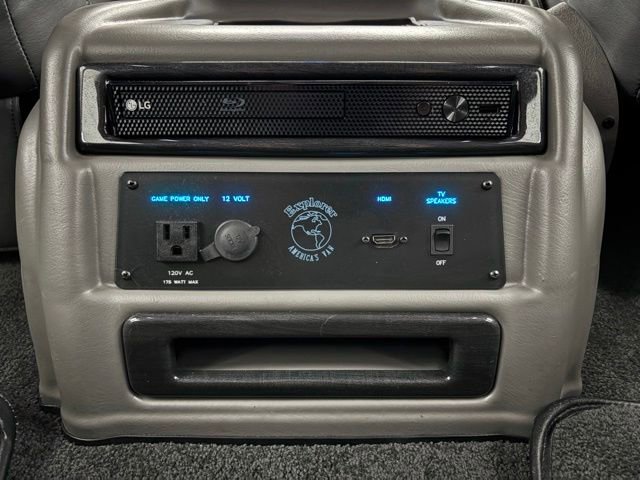 Used 2022 GMC Savana 2500 Extended w/ Enhanced Convenience Package RWD image 47