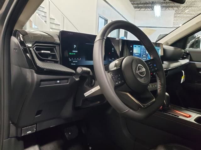 New 2026 Nissan Kicks SR w/ Cold Weather Package image 10