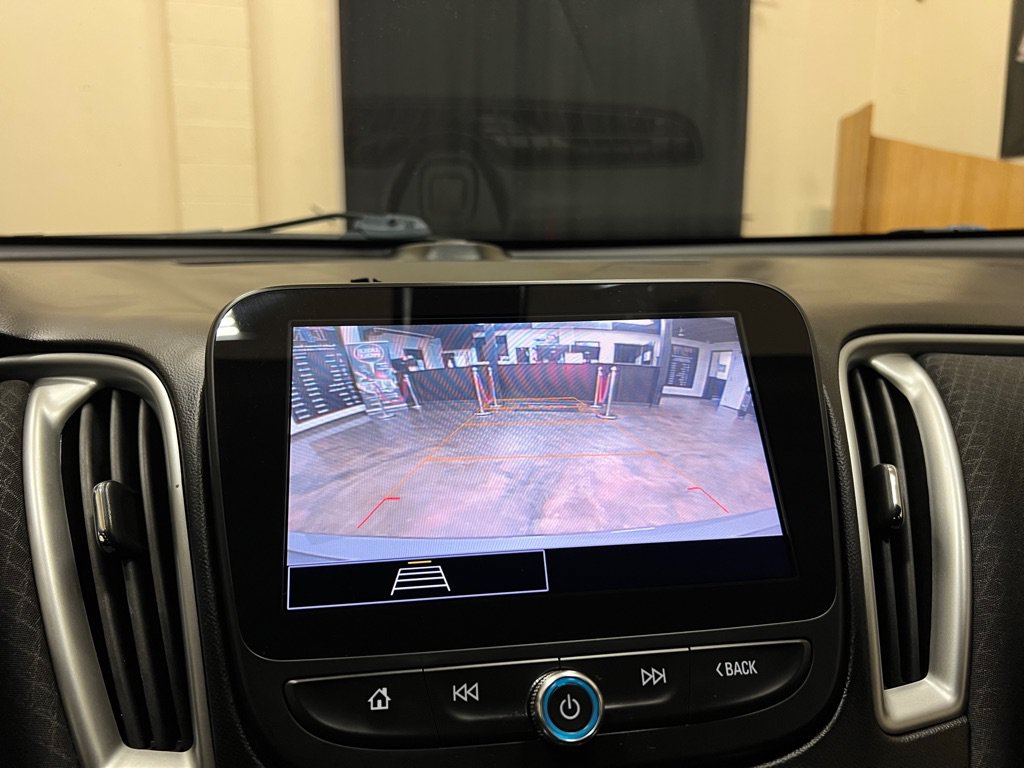 Used 2022 Chevrolet Malibu RS FWD image 38