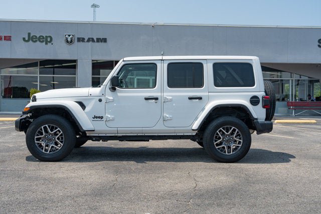 Certified 2025 Jeep Wrangler Unlimited Sahara AWD/4WD image 2