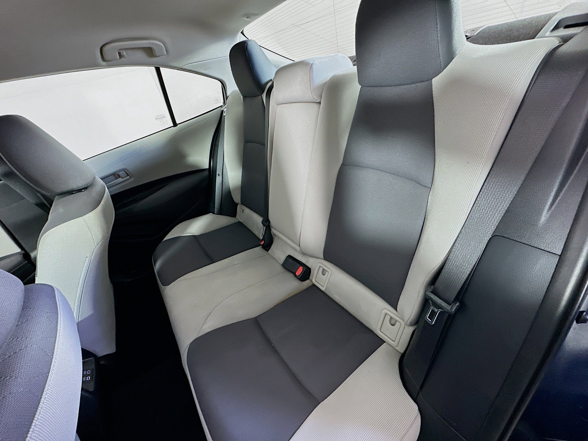 Used 2023 Toyota Corolla LE w/ LE Convenience Package image 26