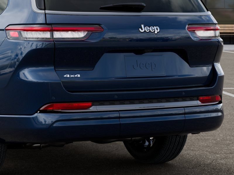 New 2026 Jeep Grand Cherokee L Limited AWD/4WD image 14