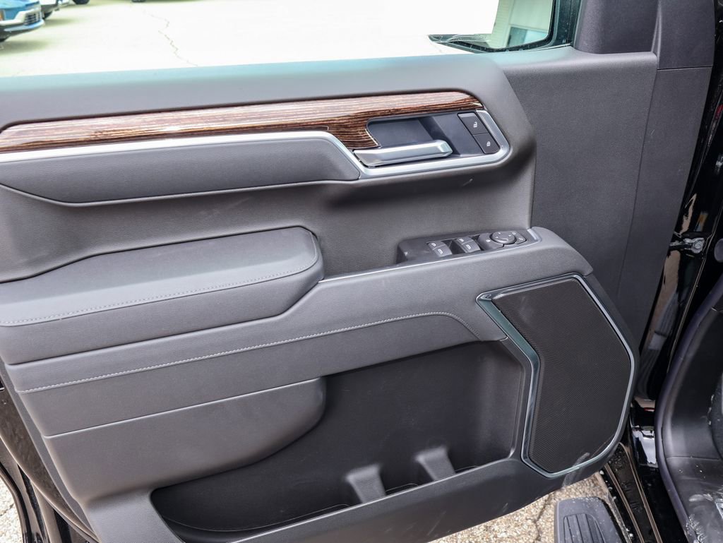 New 2026 GMC Sierra 1500 Elevation image 9
