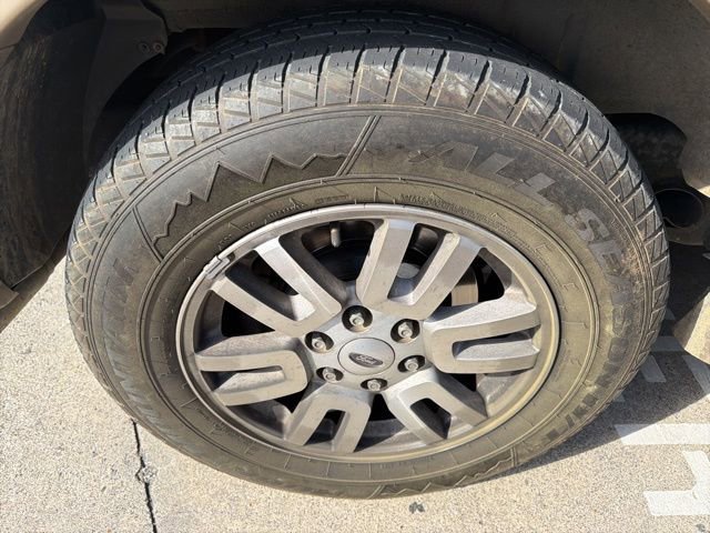 Used 2012 Ford Expedition XLT image 19