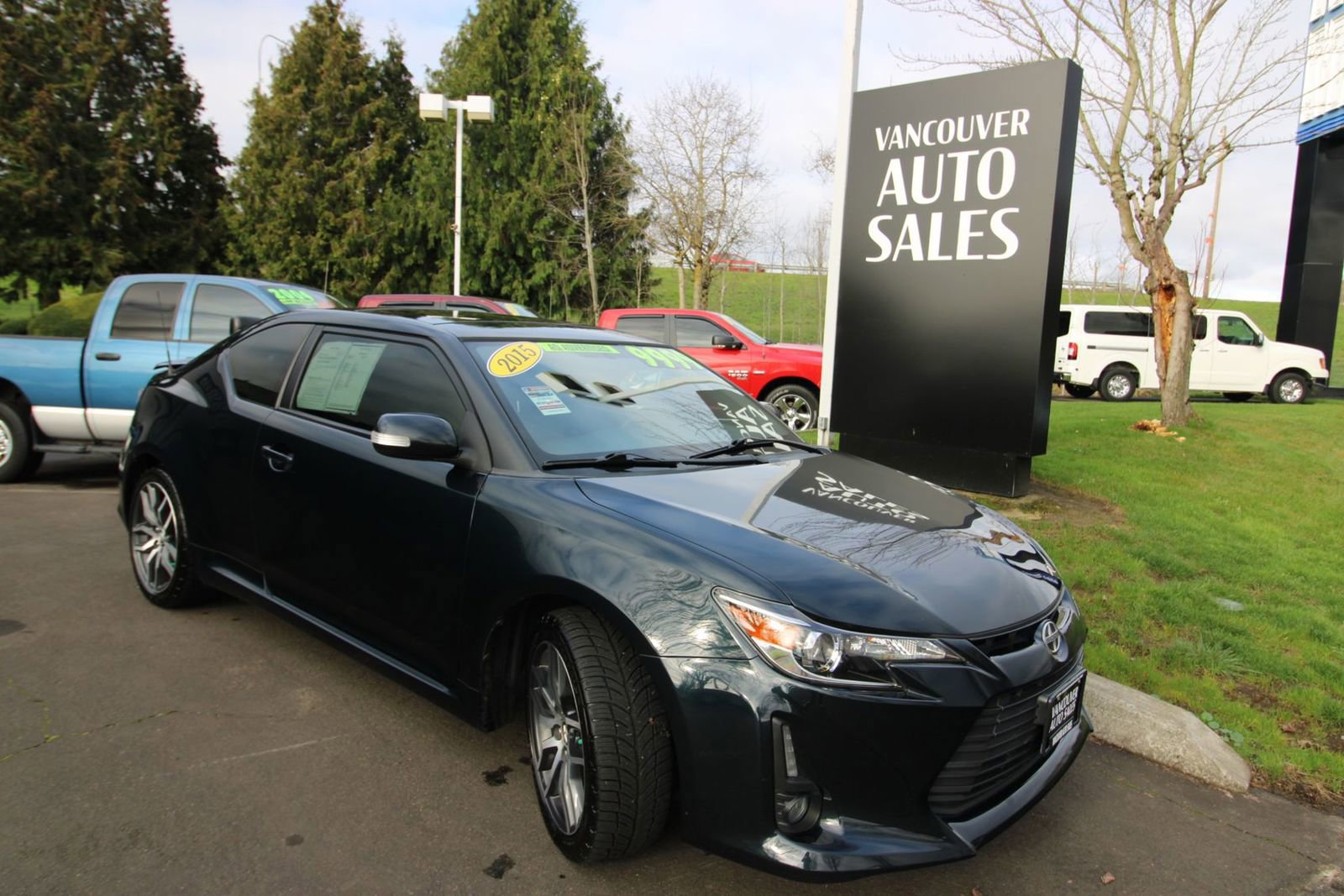 Used 2015 Scion tC image 1