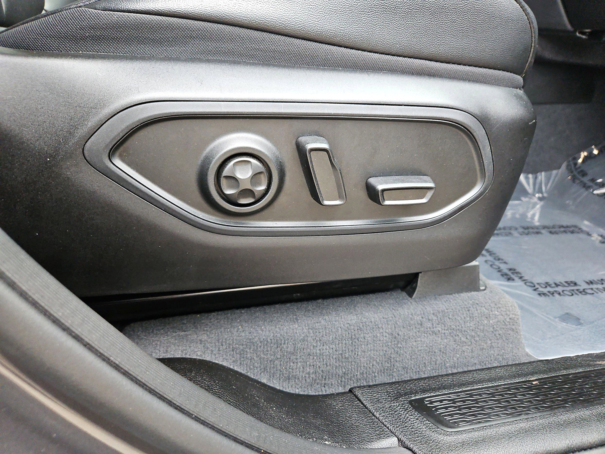 Used 2023 Jeep Grand Cherokee Limited RWD image 71