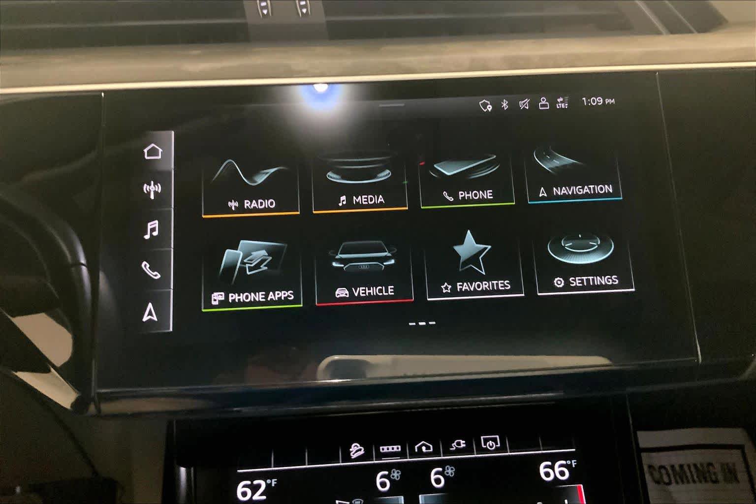 Used 2022 Audi e-tron Premium Plus AWD/4WD image 6