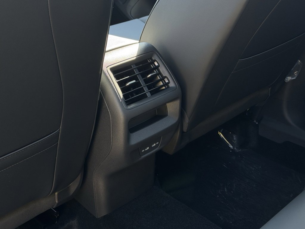 New 2025 Volkswagen Tiguan SE R-Line image 27