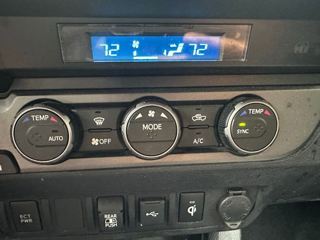 Used 2021 Toyota Tacoma TRD Sport AWD/4WD image 21